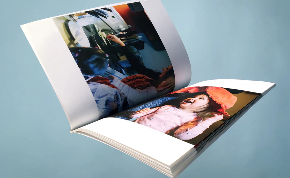 Photo Magazine - Image 3